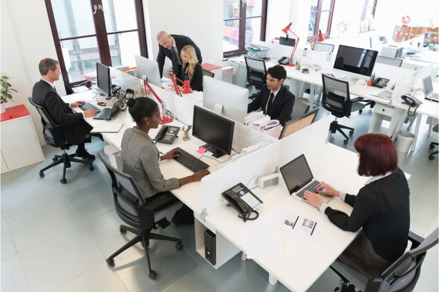 Tendencias y Caminos hacia el Bienestar Integral de las Personas y Empresas